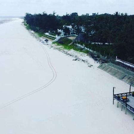 Kilifi Bay Beach Resort Экстерьер фото