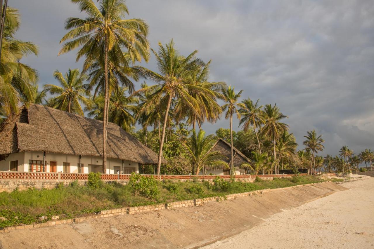 Kilifi Bay Beach Resort Экстерьер фото