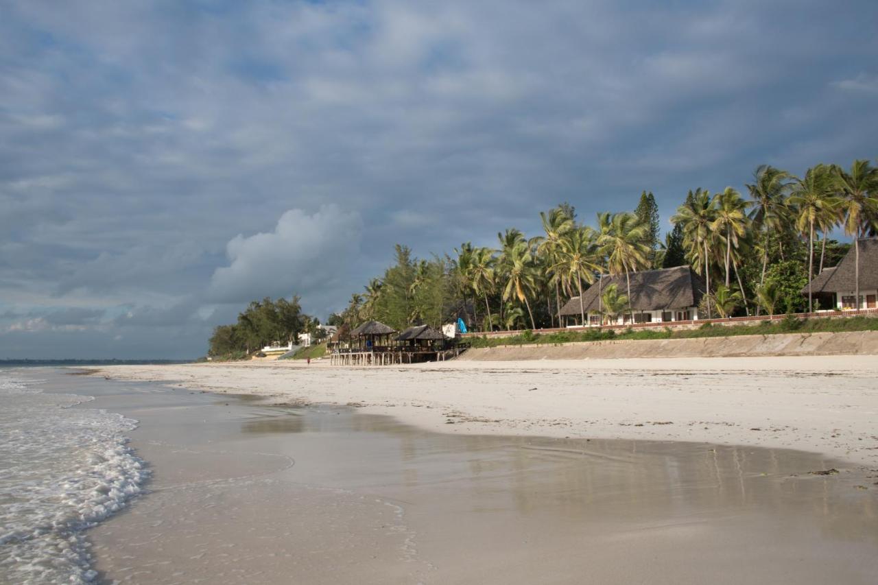 Kilifi Bay Beach Resort Экстерьер фото