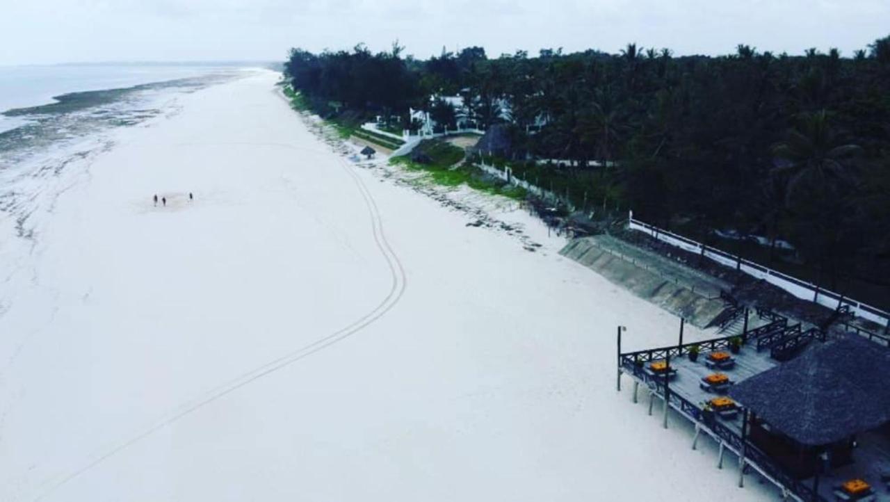 Kilifi Bay Beach Resort Экстерьер фото